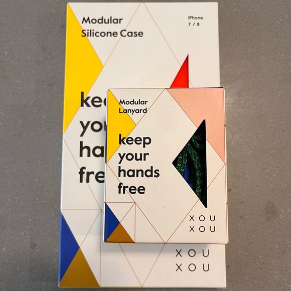 Xouxou iPhone 7/8/SE Necklace NIB - Picture 3 of 3